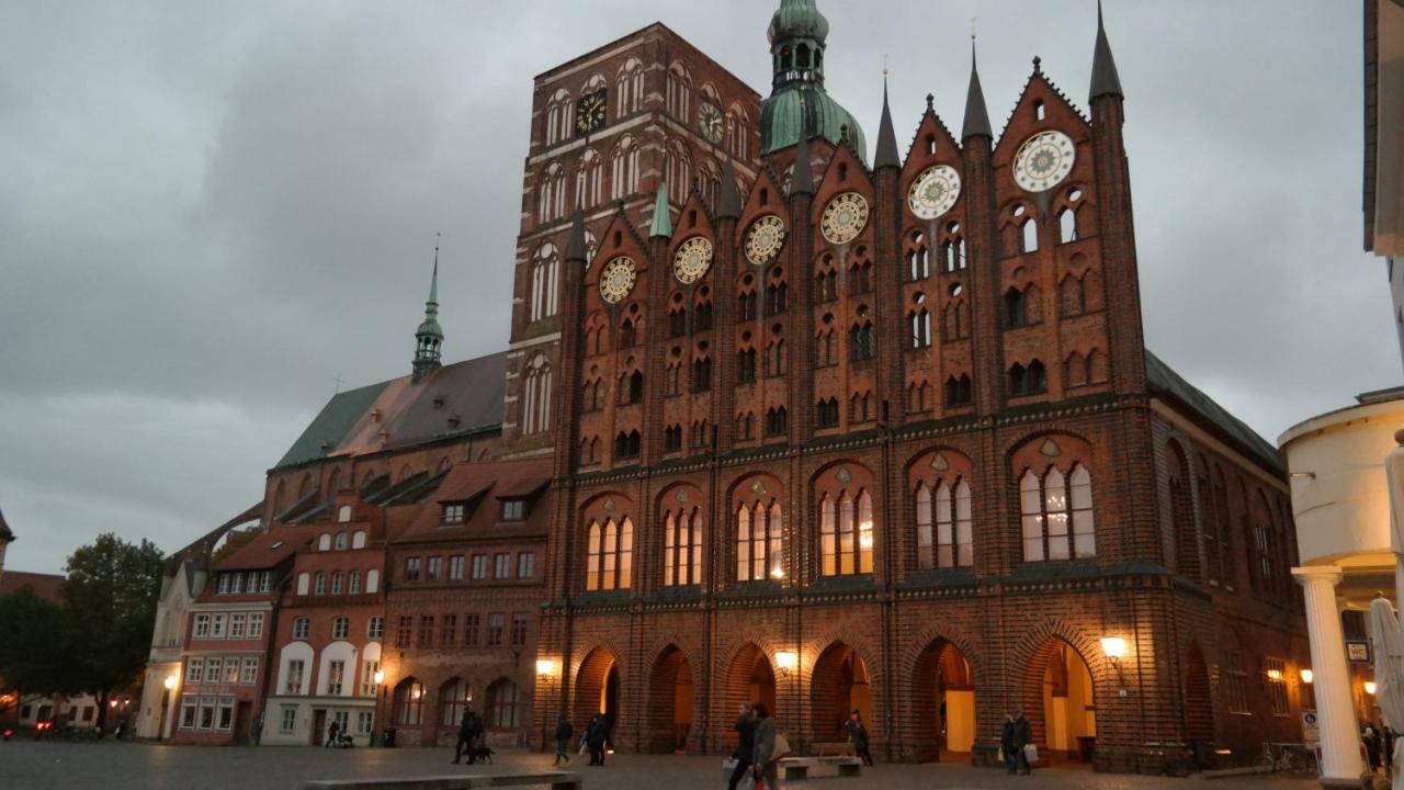 Apartmán Gutshaus Alt-Jargenow Alt Jargenow Exteriér fotografie