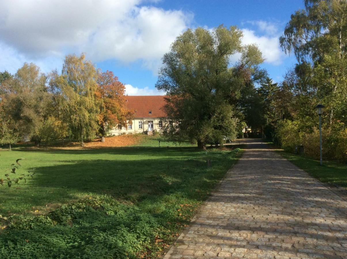 Apartmán Gutshaus Alt-Jargenow Alt Jargenow Exteriér fotografie